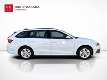Skoda Octavia IV Scout 2.0 TDI 150KM 2022 Skoda Octavia 2.0TDI 150KM 4x4 DSG Combi Hak Kessy Podgrz.fot Smartlink VA, zdjęcie 3