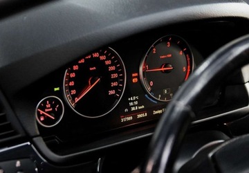 BMW Seria 5 F10-F11 Touring 520d 184KM 2011 BMW Seria 5 Kombi_Panoramiczny dach_Nawigacja_Podgrzewane fotele 2.0 Diesel, zdjęcie 15