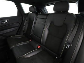 Volvo XC60 II Crossover T5 250KM 2019 Volvo XC 60 R-design, Kamera, Navi, Podg.fotele,, zdjęcie 16