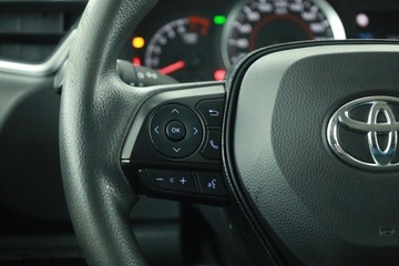 Toyota Corolla XII Sedan 1.6 Valvematic Dual VVT-i 132KM 2019 Toyota Corolla 1.6 Valvematic, Salon Polska, zdjęcie 13