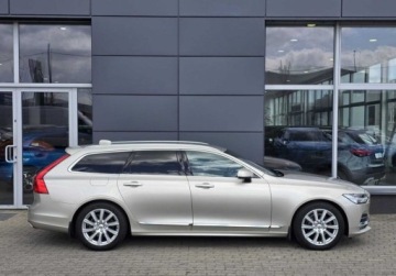 Volvo V90 II Kombi 2.0 D4 190KM 2018 Volvo V90 2.0 ON 190KM AWD Inscription FV23 Salon PL Serwis ASO Gwarancja, zdjęcie 4