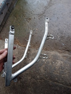 Suzuki GSXR SRAD 600 750 рама задняя задняя рама