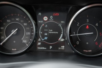 Jaguar E-Pace SUV 2.0 i4D 180KM 2019 Jaguar E-Pace AWD 4x4 2.0d 180KM Nowy Rozrząd !, zdjęcie 32