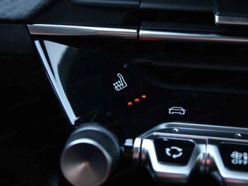 Peugeot 208 II 2025 Od ręki - GT eDCS 1.2 mHEV 145KM / Pakiet Vision i Navigation, zdjęcie 9