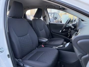 Toyota Yaris IV Hatchback Facelifting 1.5 Hybrid Dynamic Force 116KM 2025 Toyota Yaris Hybrid 1.5 Comfort IV (2020-) Toyota, zdjęcie 16