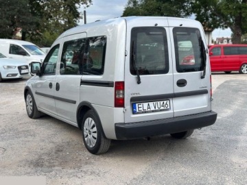 Opel Combo C Van 1.6 ECOTEC 87KM 2003 Opel Combo Tour 1.6 benzyna 87KM 2003r, zdjęcie 10