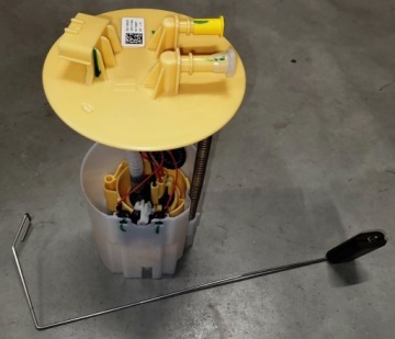 НОВЫЙ ТОПЛИВНЫЙ НАСОС RENAULT MASTER III,IV 2.3DCI 172026697R 0580203361