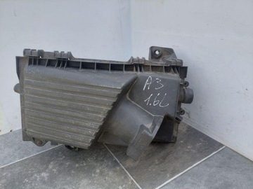 1J0129607 POUZDRO FILTRU VZDUCHU 1.6 74 1997 AUDI A3 (8L1)