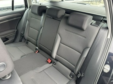 Volkswagen Golf VII Variant Facelifting 1.6 TDI-CR DPF BMT 115KM 2018 Volkswagen Golf Variant 1.6 TDI DSG Comfortline, zdjęcie 23