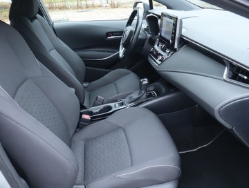 Toyota Corolla XII Hatchback 1.8 Hybrid 122KM 2022 Toyota Corolla 1.8 Hybrid, 1. Właściciel, Automat, zdjęcie 8