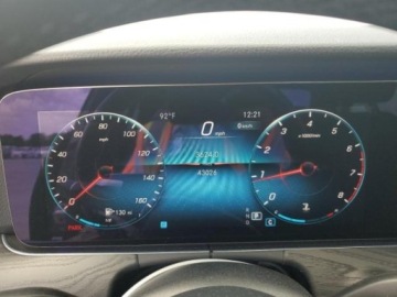 Mercedes Klasa E W213 2021 Mercedes-Benz Klasa E 2021, 2,0L, po gradobiciu 2.0 Benzyna 255KM, zdjęcie 8