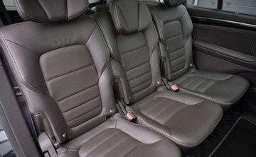 Renault Espace V Van 1.6 Energy TCe 200KM 2015 Renault Espace Renault Espace 1.6 TCE Initiale Paris EDC 1.6 Benzyna 200KM, zdjęcie 18