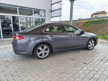 Honda Accord VIII Sedan 2.0 VTEC 156KM 2014 Honda Accord salon Polska dobre wyposażenie, zdjęcie 6