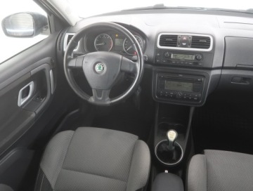 Skoda Fabia II Kombi 1.2 70KM 2008 Skoda Fabia 1.2 12V, Klima, Klimatronic, Tempomat, zdjęcie 6