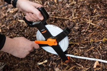 ИЗМЕРИТЕЛЬНАЯ ЛЕНТА НАПРАВЛЯЮЩАЯ ДЛЯ ИЗМЕРЕНИЯ СТЕКЛОСТЕКЛО 50 M NEO Tools