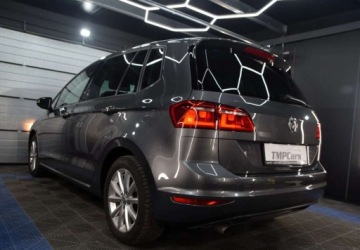 Volkswagen Golf Sportsvan Sportsvan 1.6 TDI 115KM 2017 Volkswagen Golf Sportsvan Nawigacja_Podgrzewane fotele_ 1.6 Diesel 115KM, zdjęcie 4