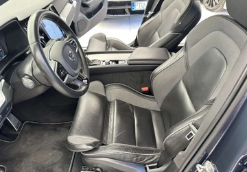 Volvo V60 II  Kombi 2.0 D4 190KM 2019 Volvo V60 4x4 V60 2.0D 190 KM R-Design 2020r Warszawa 2.0 Diesel 190KM, zdjęcie 6