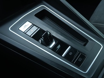 Volkswagen Golf VIII Hatchback Plug-In-Hybrid 1.4 TSI 204KM 2022 VW Golf 1.4 TSI eHybrid, Salon Polska, zdjęcie 15