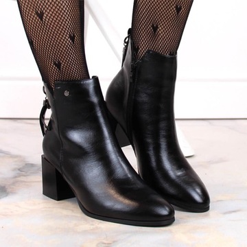 Элегантные черные ботинки на зимней колодке, размер 39.