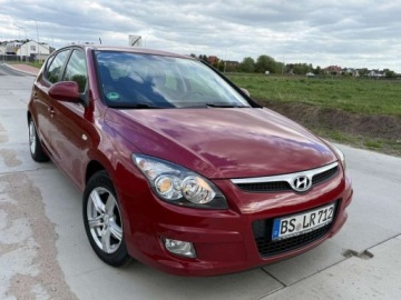 Hyundai i30 I Hatchback 1.4 109KM 2009 Hyundai i30 Sliczny I30 1.4benz.108KM Klima Alus Elektryka Usb 1.4 Benzyna, zdjęcie 1