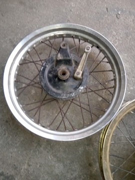 Koło tył Suzuki dr 600 , 650