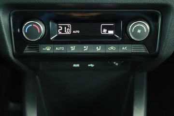 Skoda Fabia III Kombi 1.2 TSI 110KM 2017 Skoda Fabia 1.2 TSI, Salon Polska, Serwis ASO, zdjęcie 9