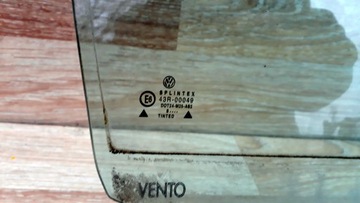 SKLO (OKNO) BOČNÍ PRAVÁ ZADNÍ ORIGINÁLNÍ VOLKSWAGEN BORA 2 II