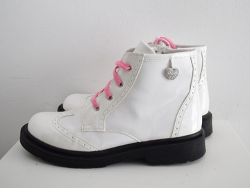 Ботинки Guess, белая лакированная кожа 38