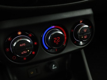 Opel Corsa E Hatchback 3d 1.4 Turbo 100KM 2014 Opel Corsa Color Edition 100KM PDC klima-auto, zdjęcie 26