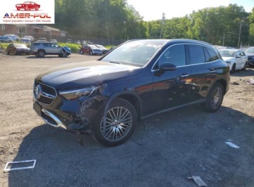 Mercedes GLC C254/X254 2024 Mercedes-Benz GLC Glc 300 4matic 2024 2.0 Benzyna 255KM