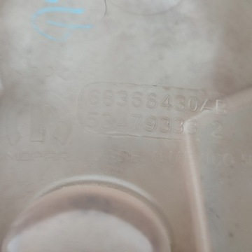 JEEP COMPASS II NÁDRŽ NÁDOBKA VYROVNÁVACÍ