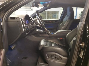 Porsche Cayenne III 2023 Porsche Cayenne 2023 3.0L V6 AWD 3.0 Benzyna 335KM, zdjęcie 9