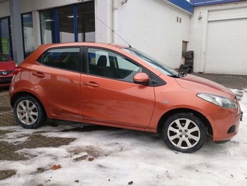 Mazda 2 II Hatchback 5d 1.3 75KM 2010 Mazda 2 1.3 PROSTA benzyna 5 DRZWI klimatyzacja piekny kolor 1.3 Benzyna, zdjęcie 22