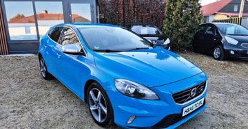 Volvo V40 II Hatchback 1.6 T3 150KM 2013 Volvo V40 BENZYNA alcantara KAMERA czarny sufit R DESIGN okazja, zdjęcie 6