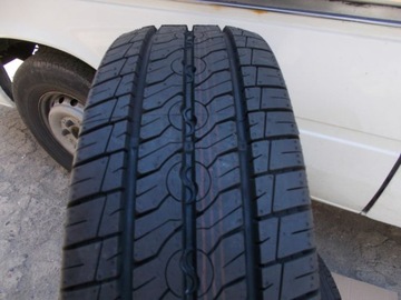 Semperit Van-life 2 205/70 R15 C 106/104R
