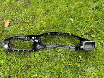 DEKORACE DESKY ROZDĚLOVACÍ LIŠTA FORD FIESTA MK8 ČERNÁ LESK