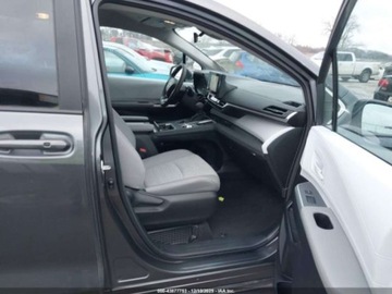 Toyota Sienna III 2025 Toyota Sienna Le 2025 2.5 Hybryda 245KM, zdjęcie 7