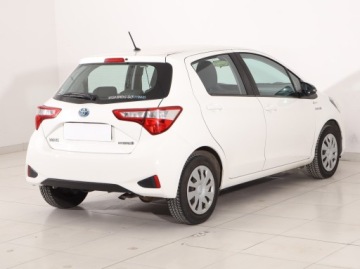 Toyota Yaris III Hatchback 5d Facelifting 2017 1.5 Hybrid 100KM 2020 Toyota Yaris 1.5 Hybrid, Salon Polska, zdjęcie 4