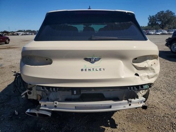 Bentley Bentayga 2021 Bentley Bentayga 2021 4.0 Benzyna 542KM, zdjęcie 2