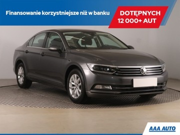 Volkswagen Passat B8 Limousine 1.4 TSI BlueMotion Technology ACT 150KM 2017 VW Passat 1.4 TSI, Salon Polska, Serwis ASO, Navi