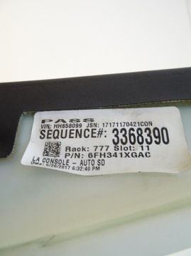 2015-2023 CHALLENGER LOKETNÍ OPĚRKA TUNEL CENTRÁLNÍ KŮŽE KOŽENÝ PANEL RÁMEČEK