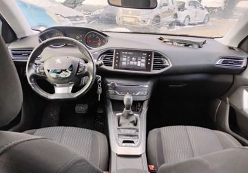 Peugeot 2016 Peugeot 308 2016r, 2.0HDI-150KM. AUTOMAT. Lekko uszkodzony prawy przod. Je, zdjęcie 6