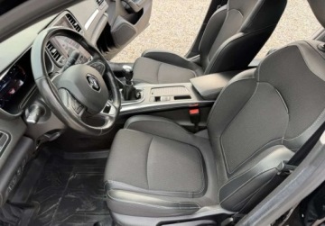 Renault Megane IV GrandCoupe Facelifting 1.3 TCe 140KM 2021 Renault Megane 1.4 Benz 140 KM 2021r Bogaty Warszawa 1.3 Benzyna, zdjęcie 7