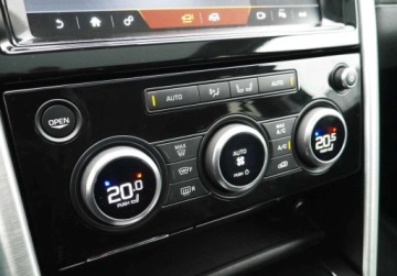 Land Rover Discovery V Terenowy 2.0 SD4 240KM 2017 Land Rover Discovery HSE 2.0 SD4 240HP Automat Salon Pl. 1.wl Panorama LED, zdjęcie 17