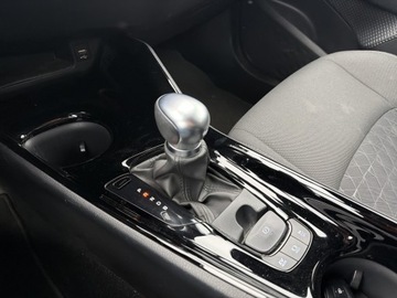 Toyota C-HR I Crossover Facelifting 1.8 Hybrid 122KM 2021 Toyota C-HR 1.8 Hybrid Style 1.8 Hybrid Style, zdjęcie 16