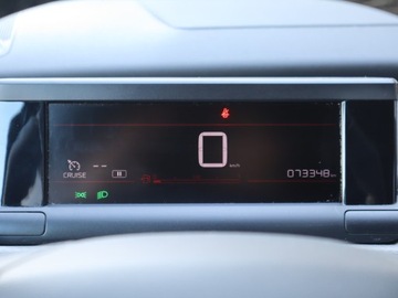 Citroen C4 Cactus Crossover Facelifting 1.2 PureTech 110KM 2019 Citroen C4 Cactus 1.2 PureTech, Salon Polska, zdjęcie 10