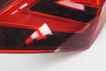 GD TOUAREG 760 SVĚTLO ZADNÍ LEVÝ LED 760945207