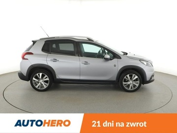 Peugeot 2008 I SUV Facelifting 1.2 PureTech 110KM 2017 Peugeot 2008 1.2 Automat Crossway Panorama Navi, zdjęcie 8