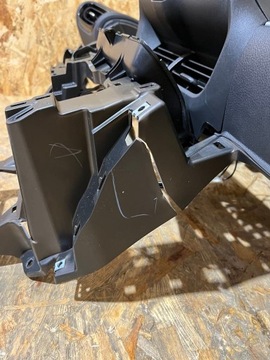 DESKA KONZOLA KOKPIT AIRBAG TOYOTA YARIS CROSS 2023 ROK ORIGINÁLNÍ EVROPA