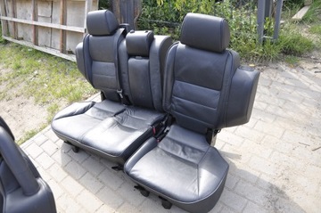 Черный кожаный диван Land Rover Discovery 2 II 99-04